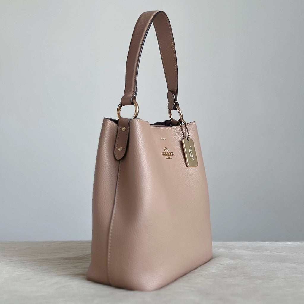 Coach Beige Leather Triple Compartment Bucket 2 Way Shoulder Bag Like New