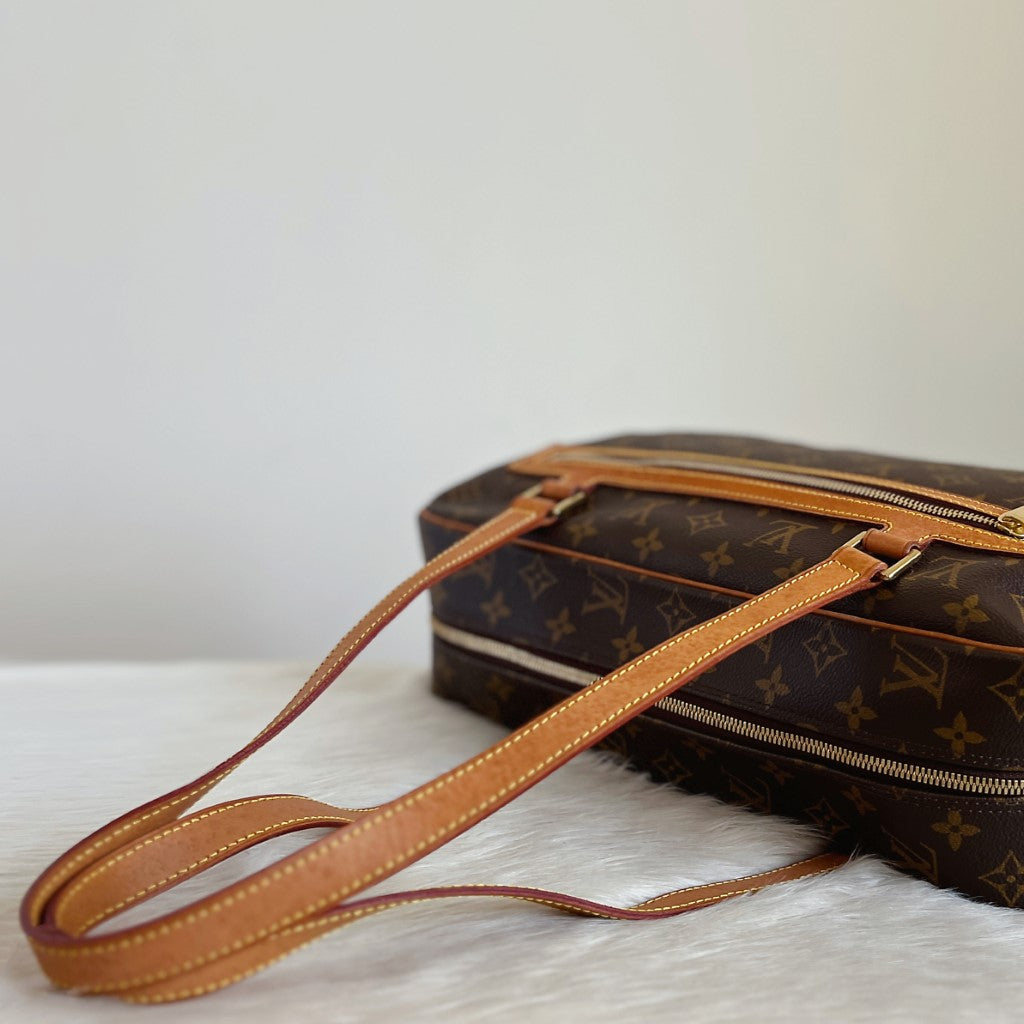 Louis Vuitton Signature Monogram Cite GM Shoulder Bag