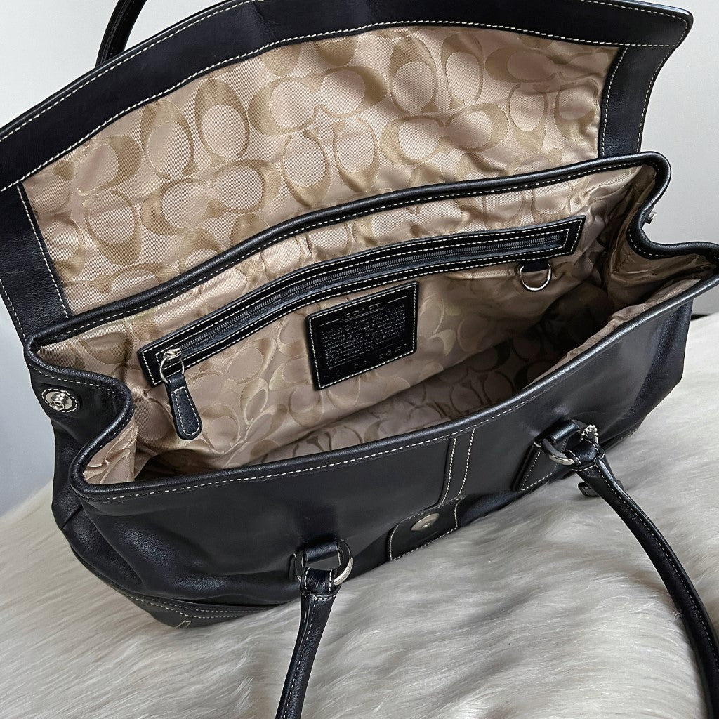 Coach Black Leather Front Buckle Flap Shoulder Bag Excellent