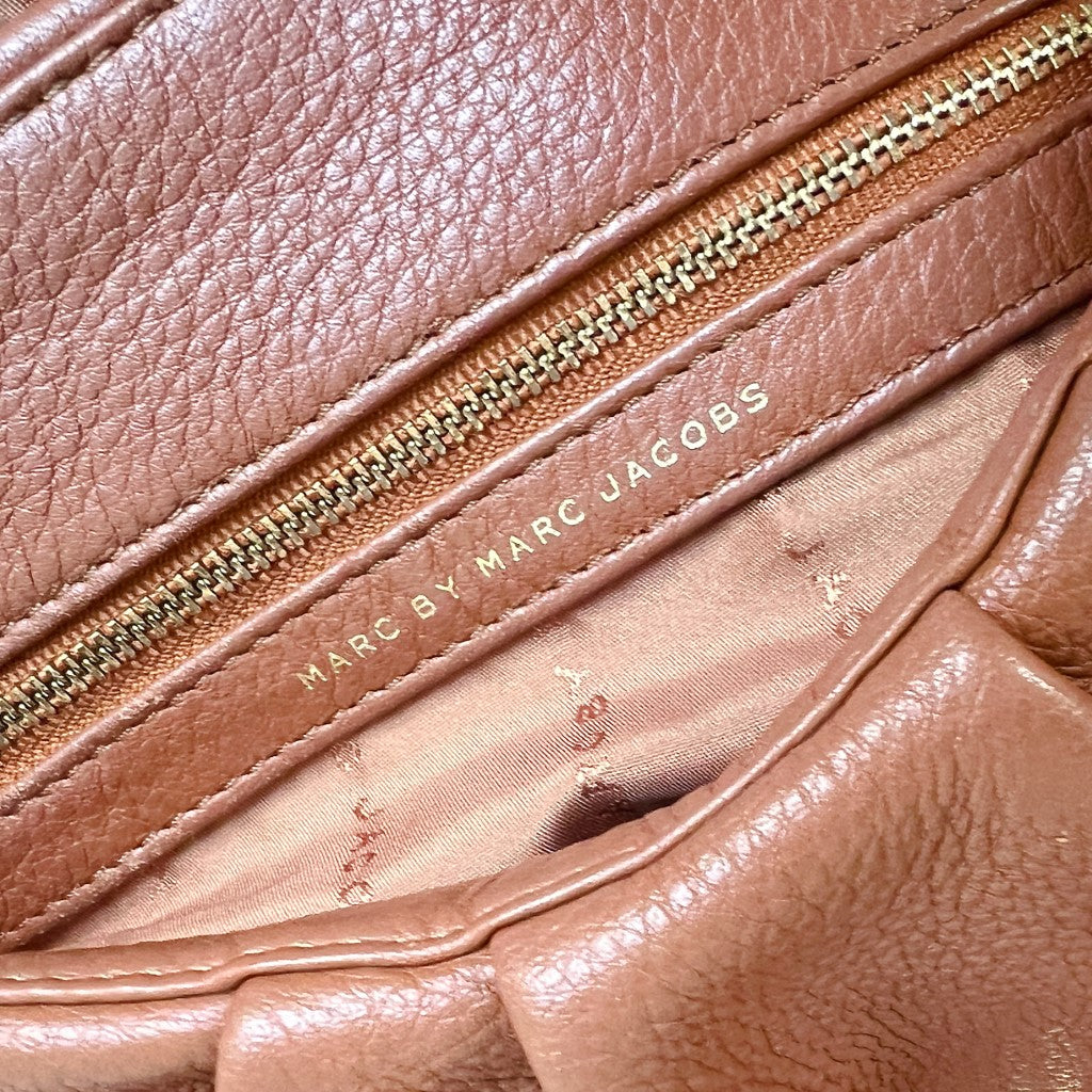 Marc Jacobs Caramel Leather Front Logo 2 Way Shoulder Bag Excellent