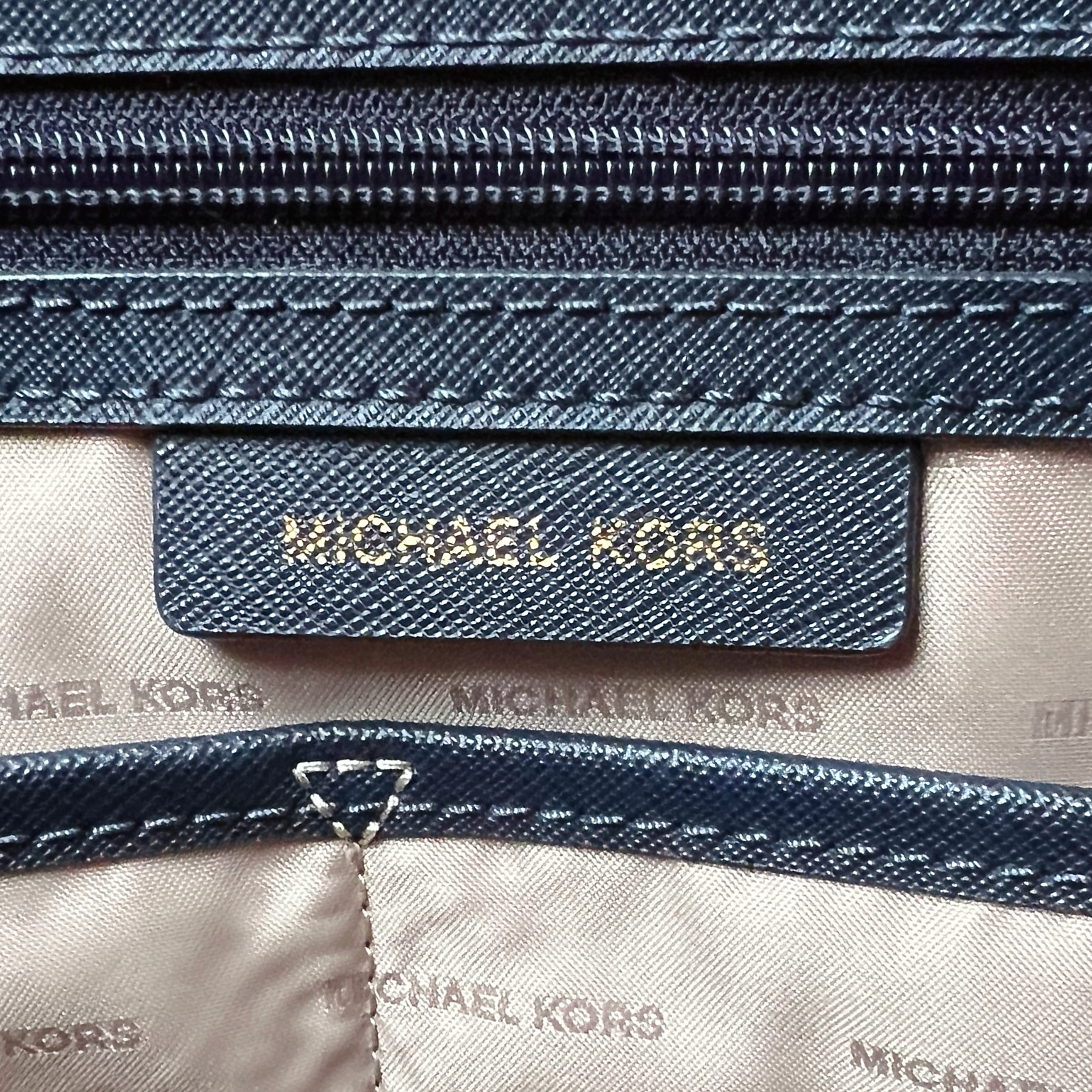 Michael Kors Navy Saffiano Leather Front Logo Carryall Shoulder Bag Excellent