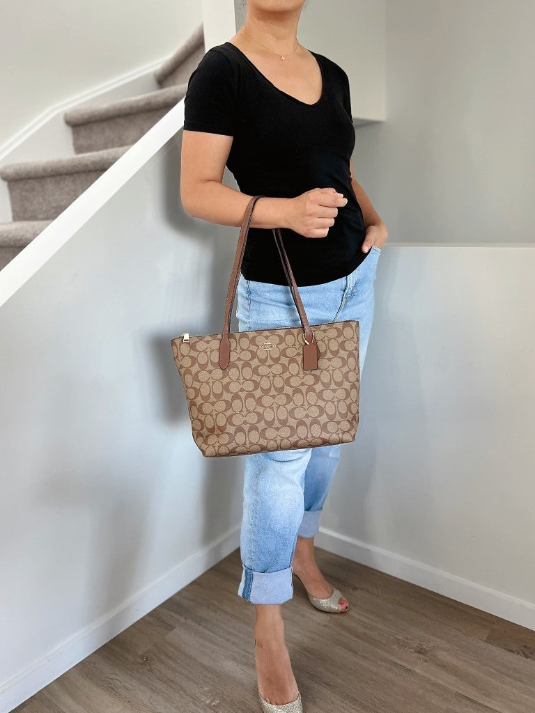 Coach Caramel Leather Monogram Front Logo Carryall Shoulder Bag Excellent