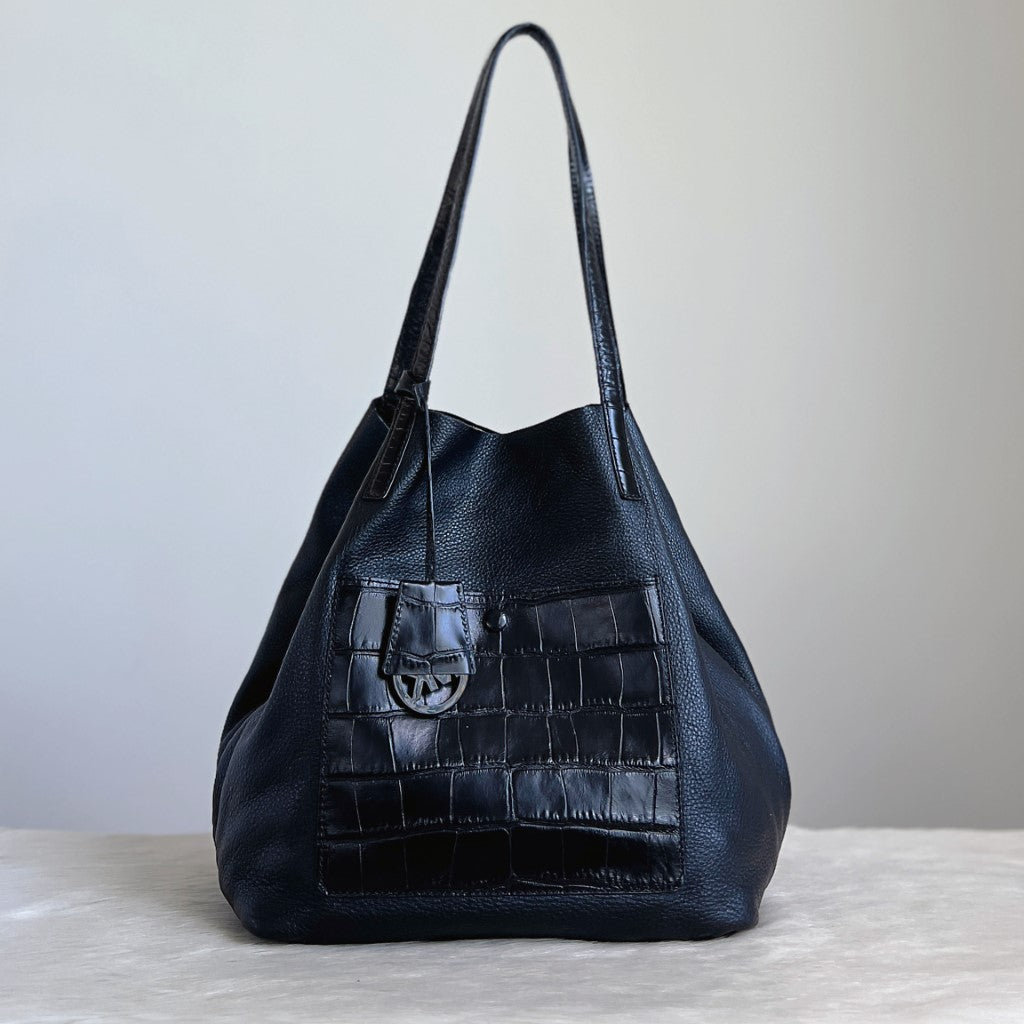 Michael Kors Black Leather Patchwork Charm Detail Shoulder Bag Excellent