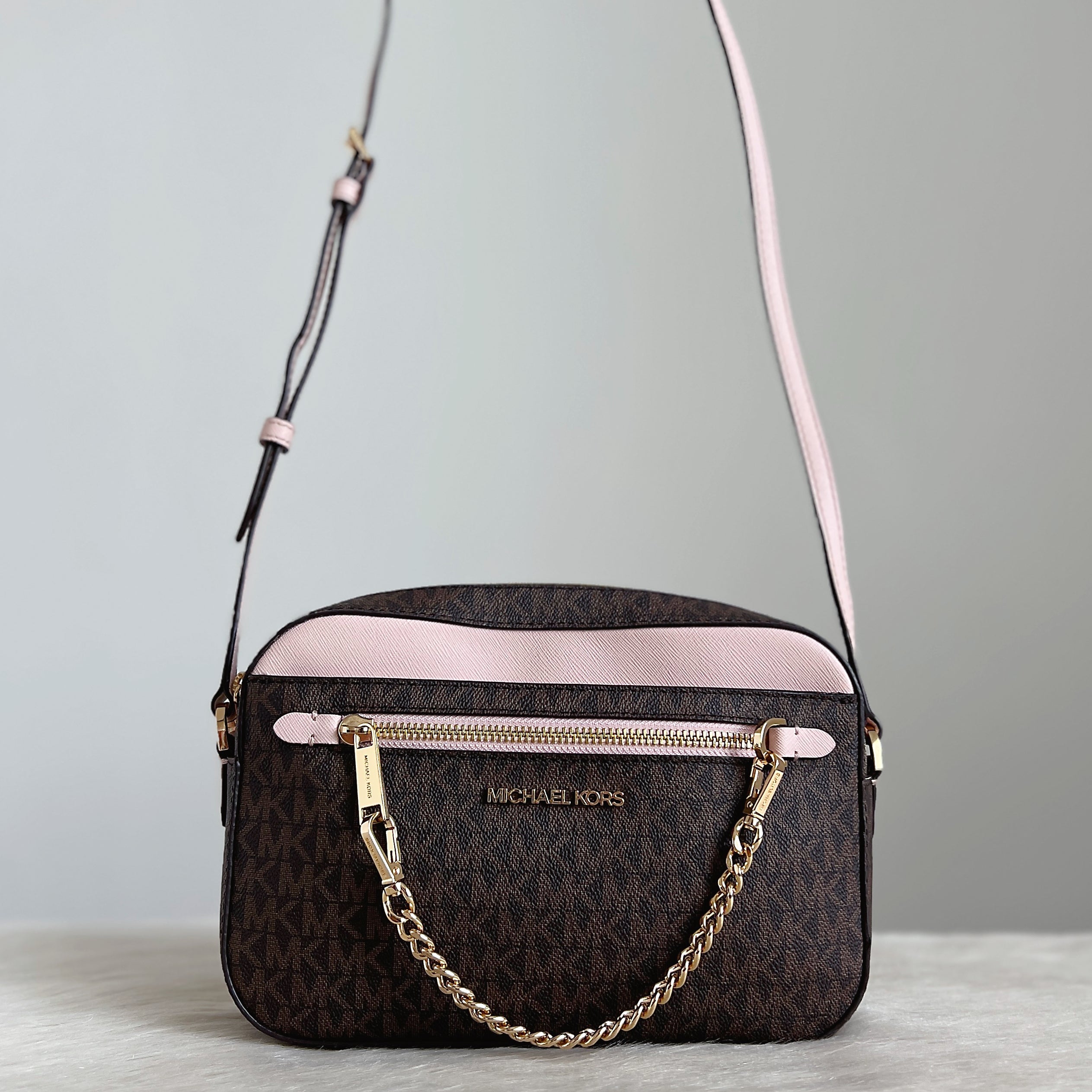 Michael Kors Pink Leather Monogram Gold Chain Detail Crossbody Shoulder Bag Excellent