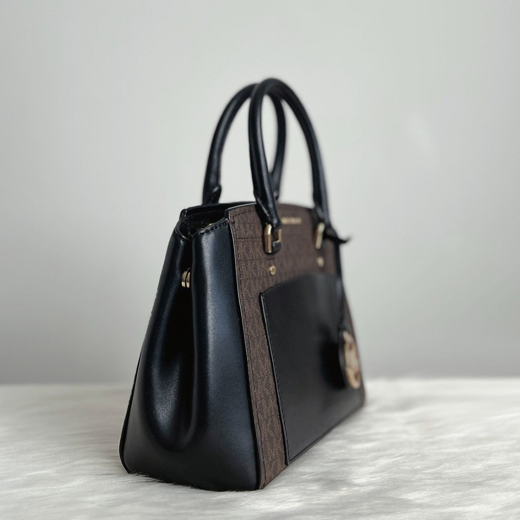 Michael Kors Black Leather Monogram Triple Compartment 2 Way Shoulder Bag Excellent