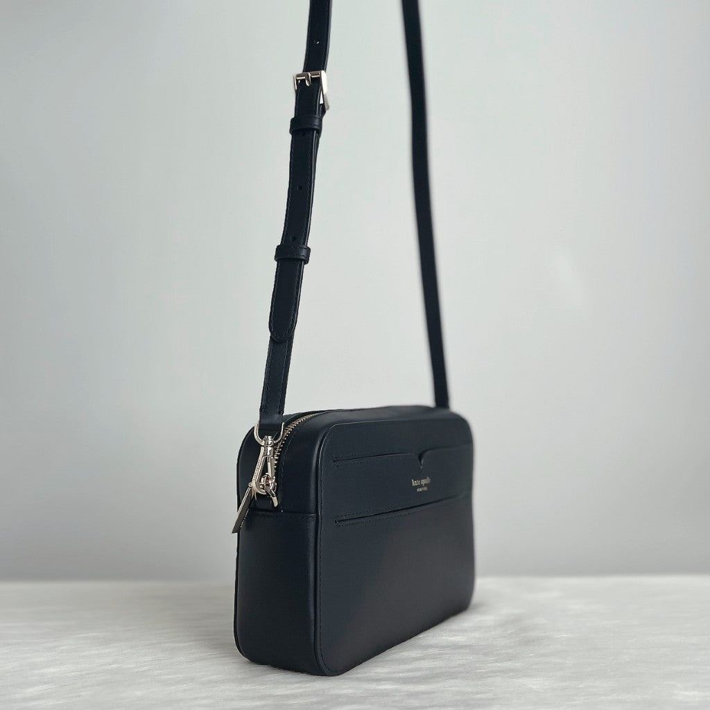 Kate Spade Black Leather Front Logo Crossbody Shoulder Bag Like New
