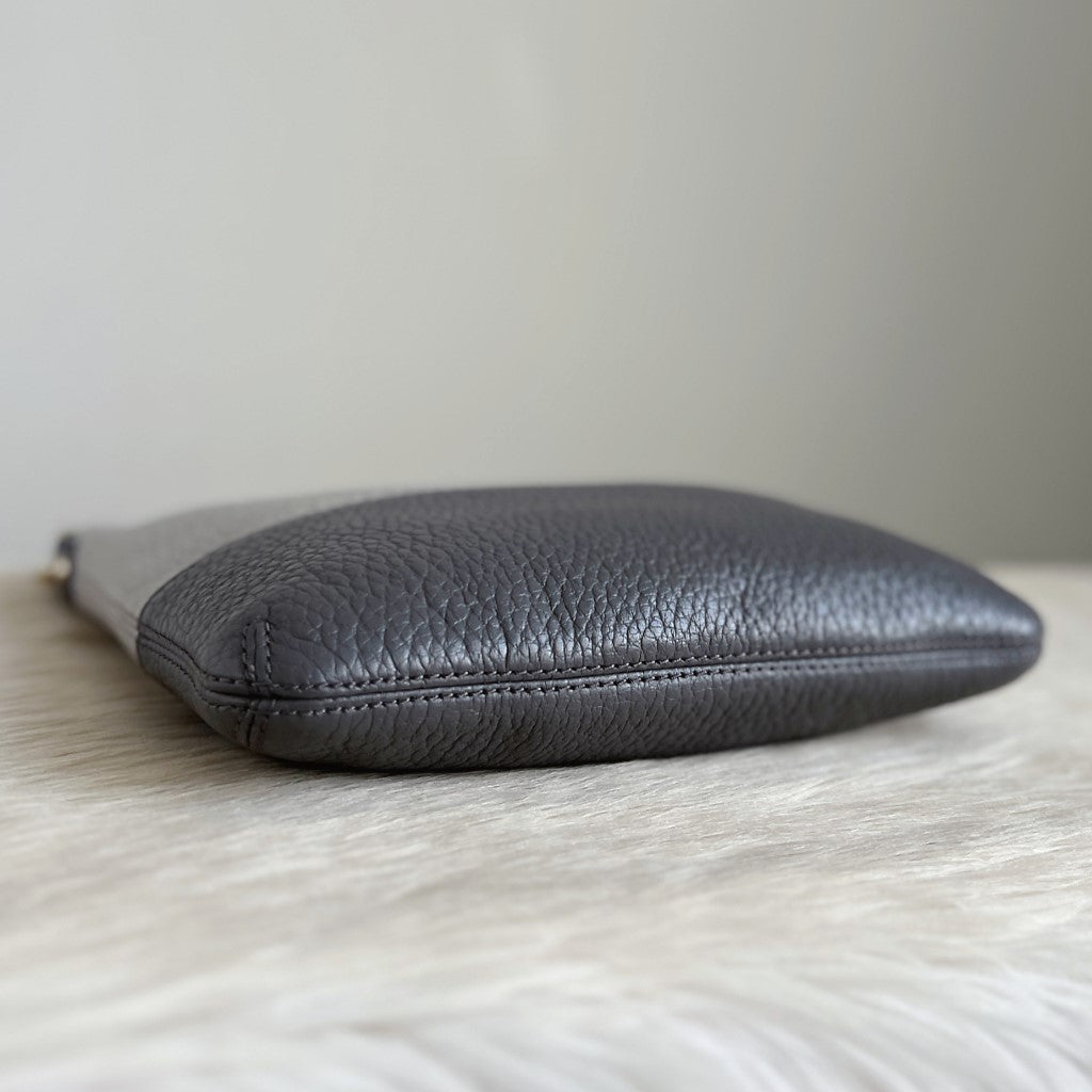 Kate Spade Two Tone Leather Front Logo Crossbody Shoulder Bag Excellent