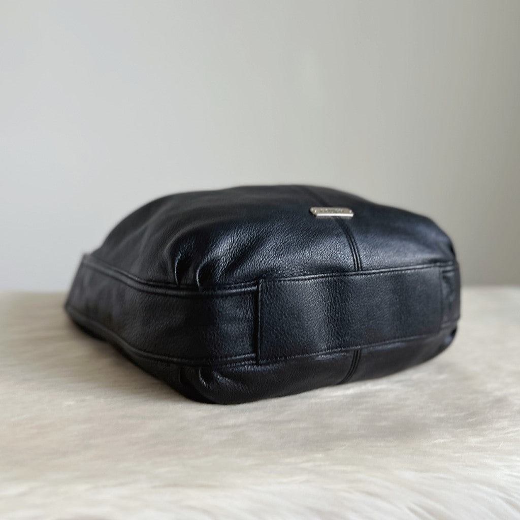 Coach Black Leather Slouchy Front Logo Shoulder Bag Excellent