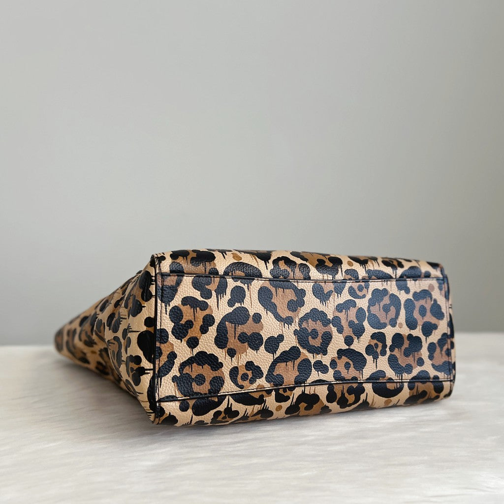 Coach Black Leather Leopard Pattern Double Compartment Shoulder Bag Excellent