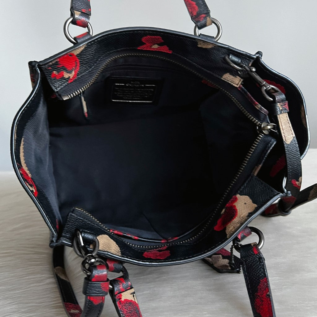 Coach Black Leather Floral Pattern 2 Way Shoulder Bag Excellent