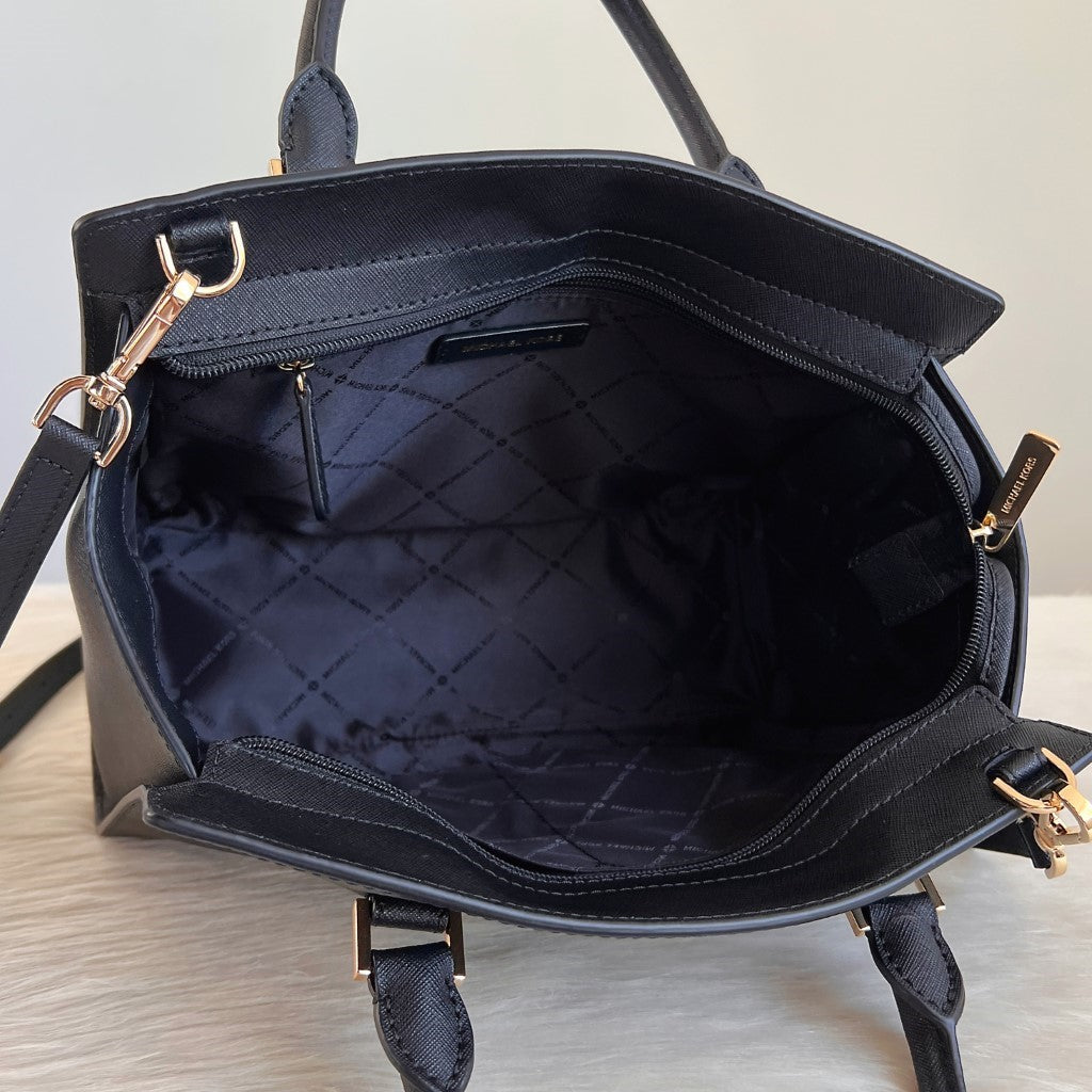Michael Kors Black Saffiano Leather Front Logo 2 Way Shoulder Bag Like New