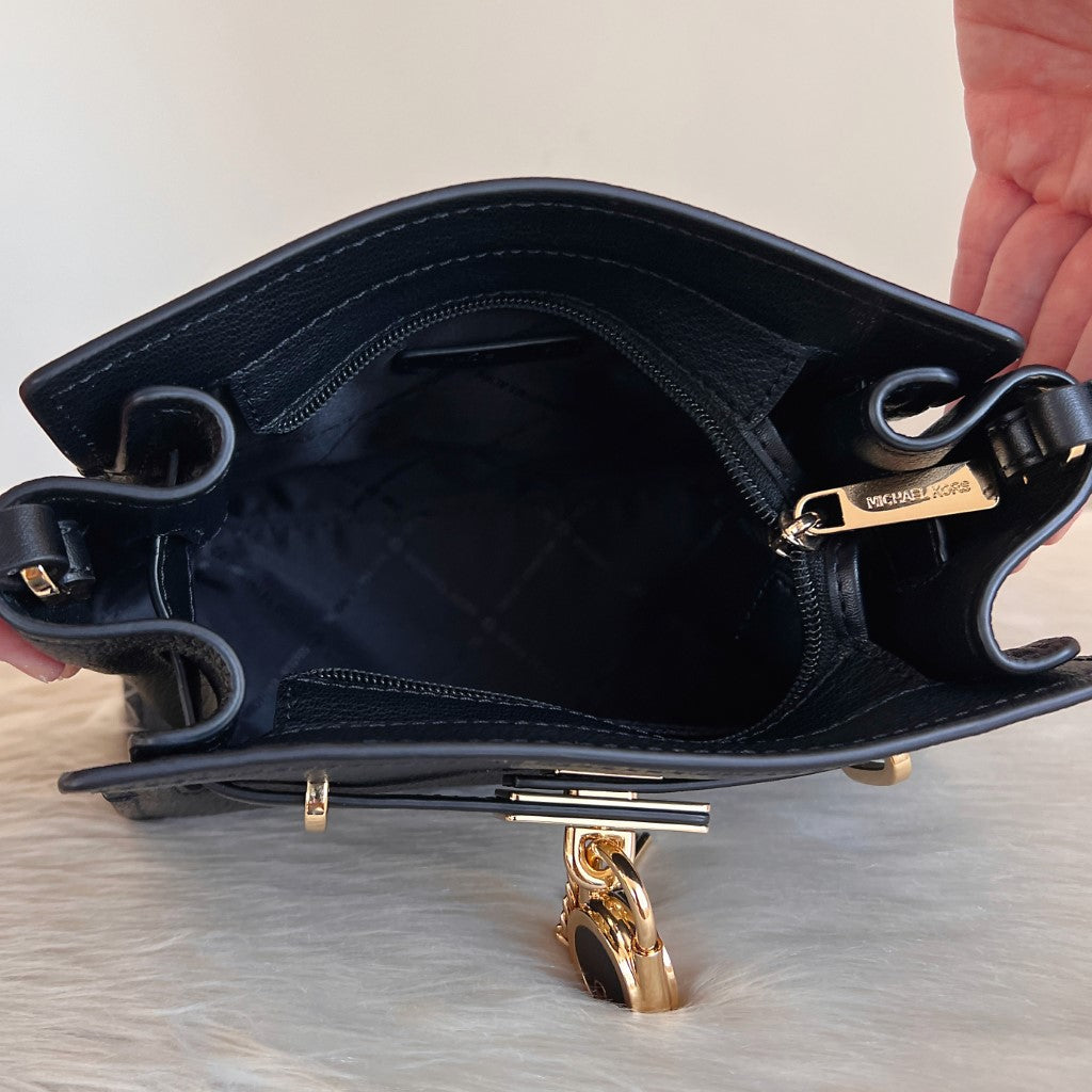 Michael Kors Black Leather Padlock Key Detail Crossbody Shoulder Bag Like New