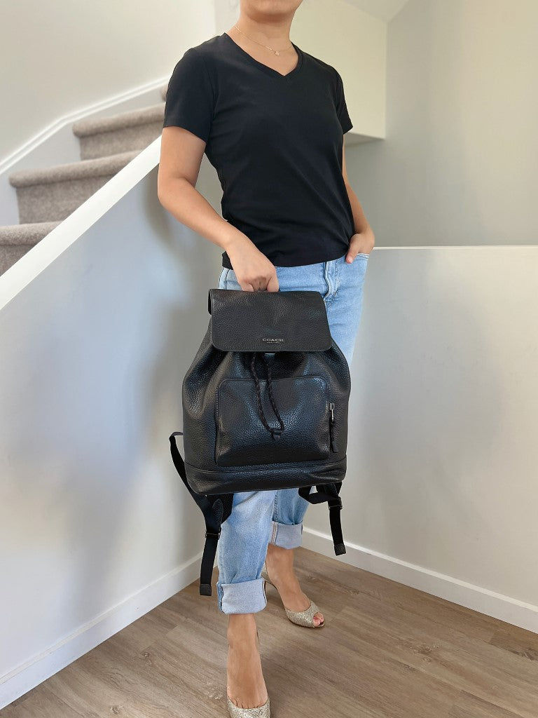 Coach Black Leather Front Zip Compartment Drawstring Large Backpack Excellent