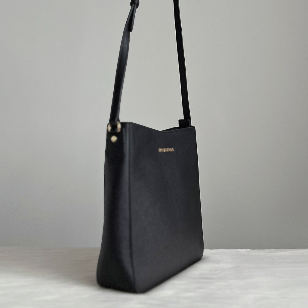 Michael Kors Black Leather Front Logo Bucket Crossbody Shoulder Bag Like New