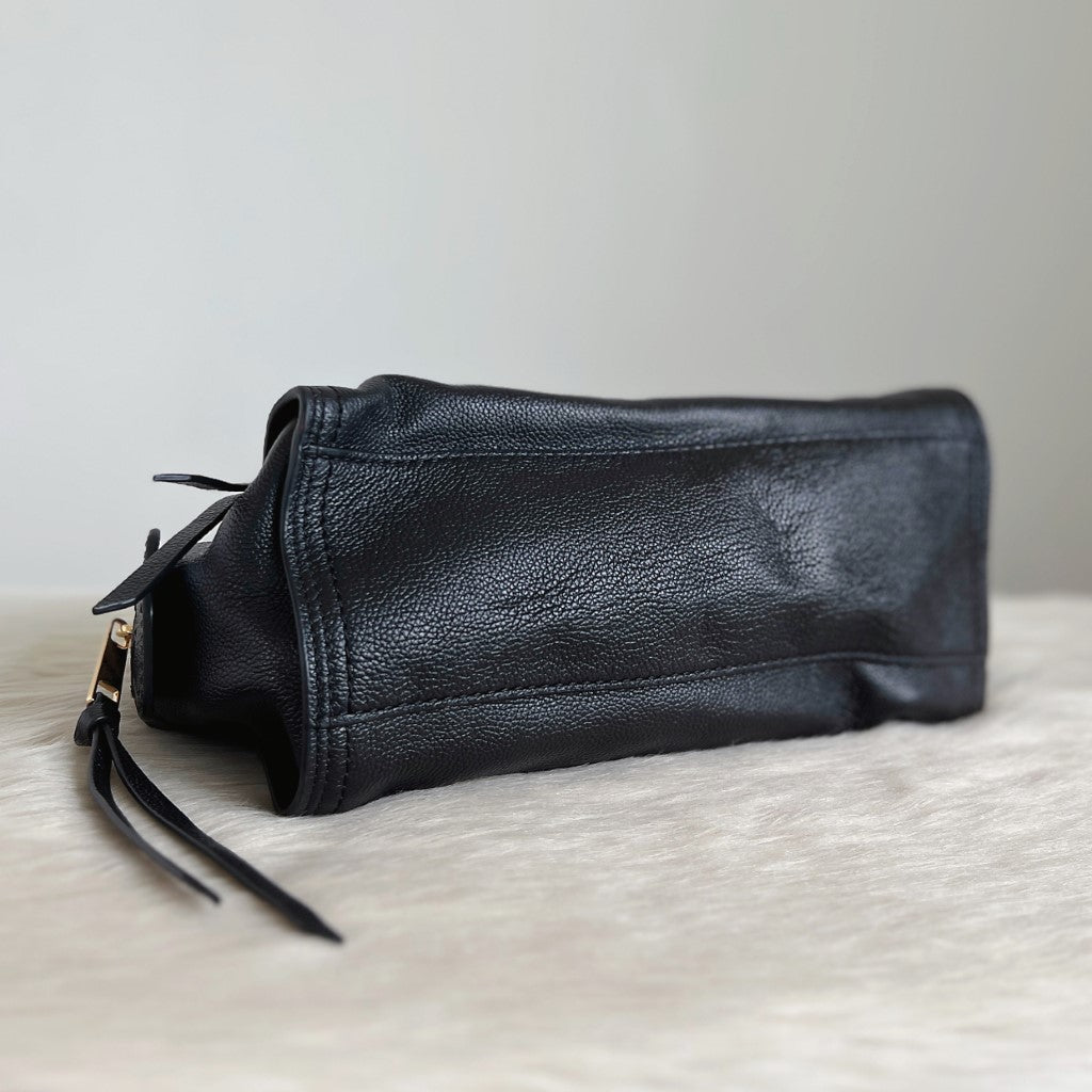 Marc Jacobs Black Leather Front Detail 2 Way Shoulder Bag Excellent