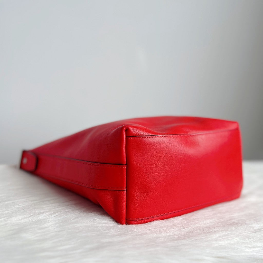 Coach Red Leather Slouchy Bucket Crossbody Shoulder Bag Excellent