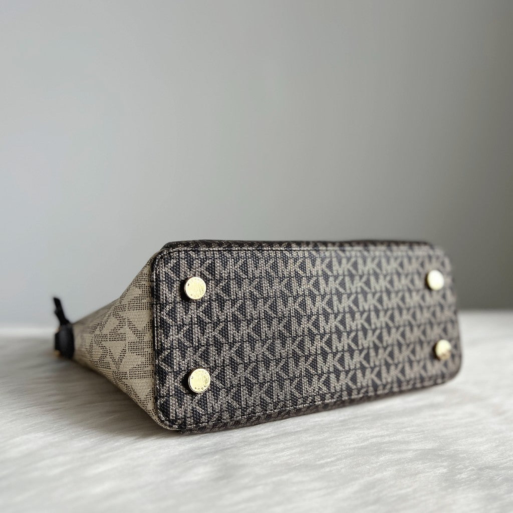 Michael Kors Chocolate Leather Monogram 2 Way Shoulder Bag Like New