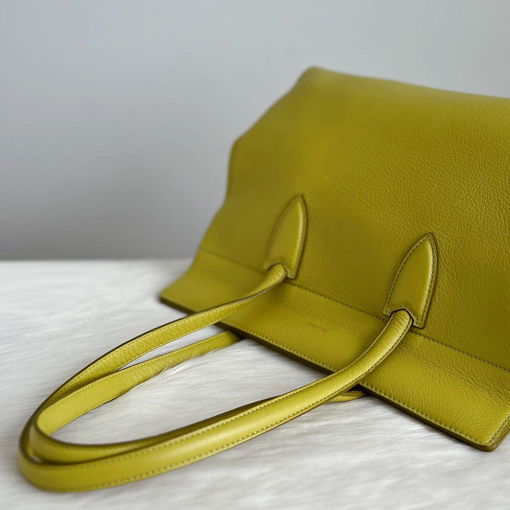 Max Mara Lime Leather Career Shoulder Bag + Pouch Excellent