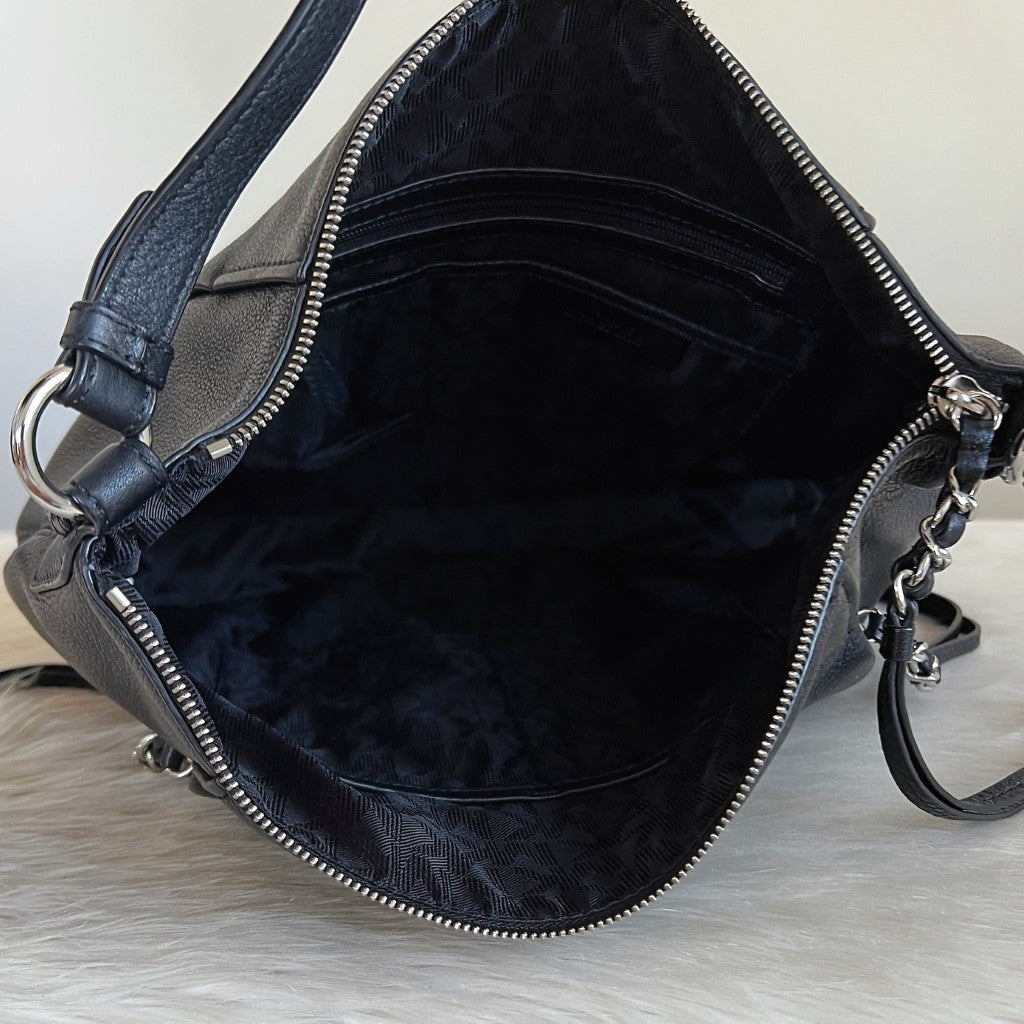 Michael Kors Black Leather Chain Charm Detail Slouchy Shoulder Bag Excellent