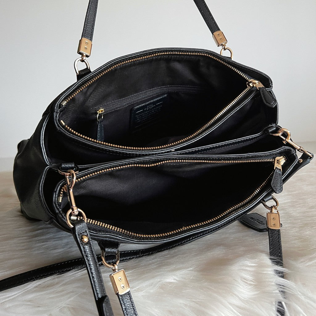 Coach Black Leather Front Logo Triple Compartment 2 Way Shoulder Bag Like New