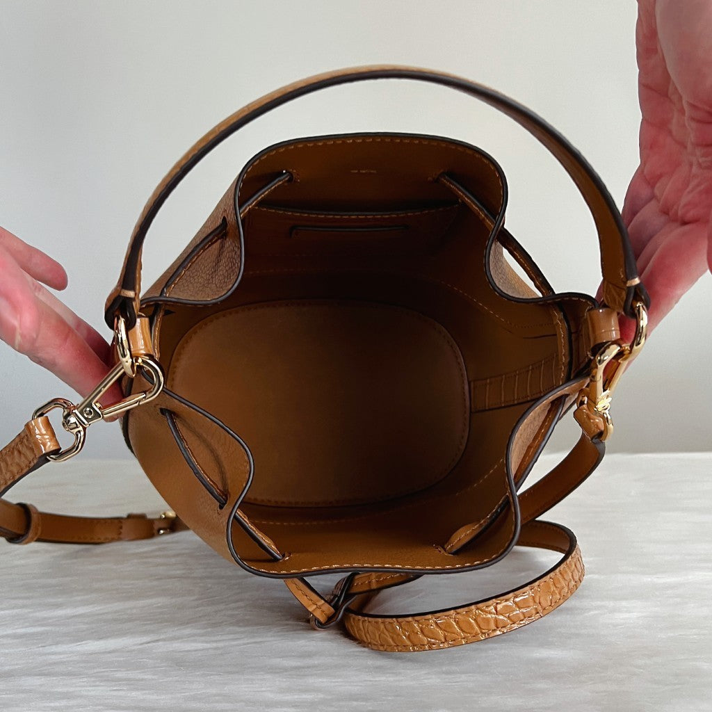 Michael Kors Caramel Leather Drawstring Bucket 2 Way Shoulder Bag Like New