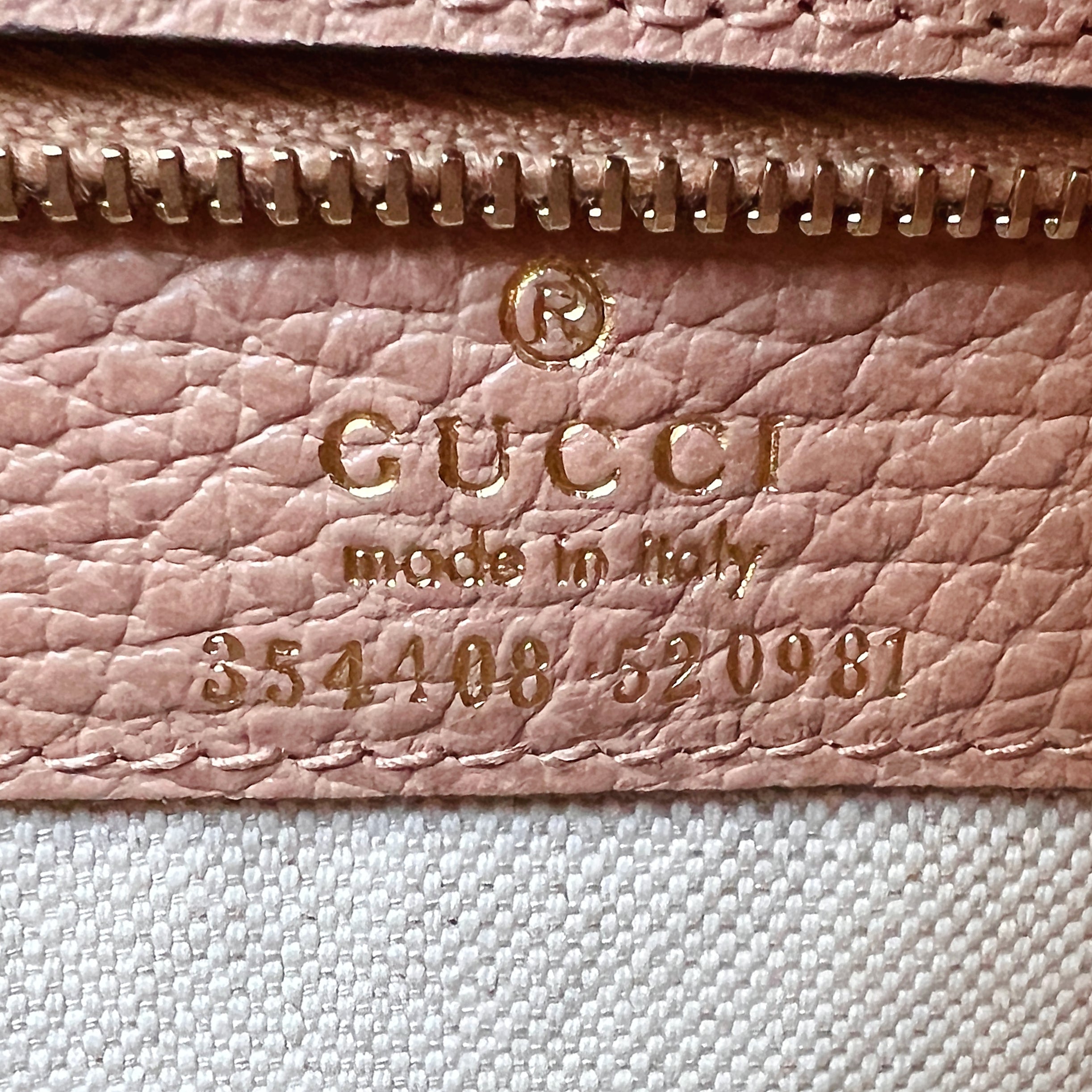 Gucci Mocha Leather Patchwork Signature Swing Carryall Shoulder Bag New with Tags