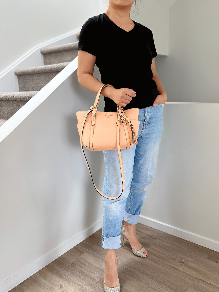 Michael Kors Peach Leather Tassel Charm Detail 2 Way Shoulder Bag Like New