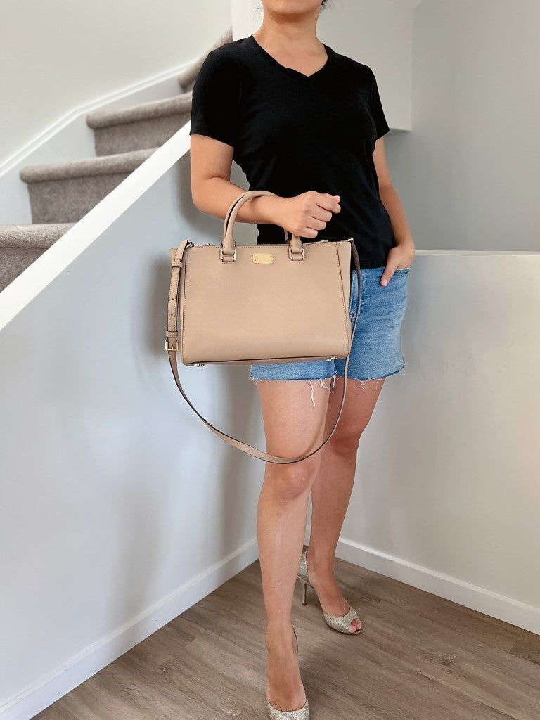 Michael Kors Beige Leather Triple Compartment 2 Way Shoulder Bag Excellent
