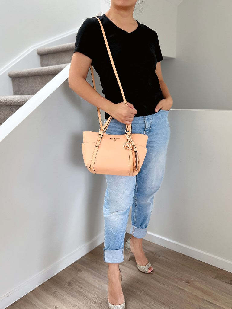 Michael Kors Peach Leather Tassel Charm Detail 2 Way Shoulder Bag Like New