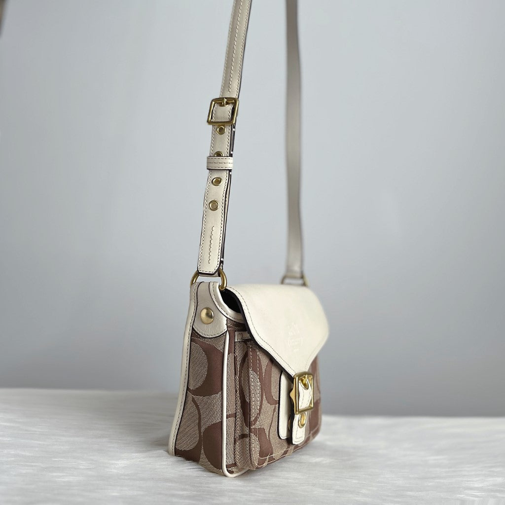 Coach Creamy Leather Monogram Buckle Crossbody Shoulder Bag Excellent