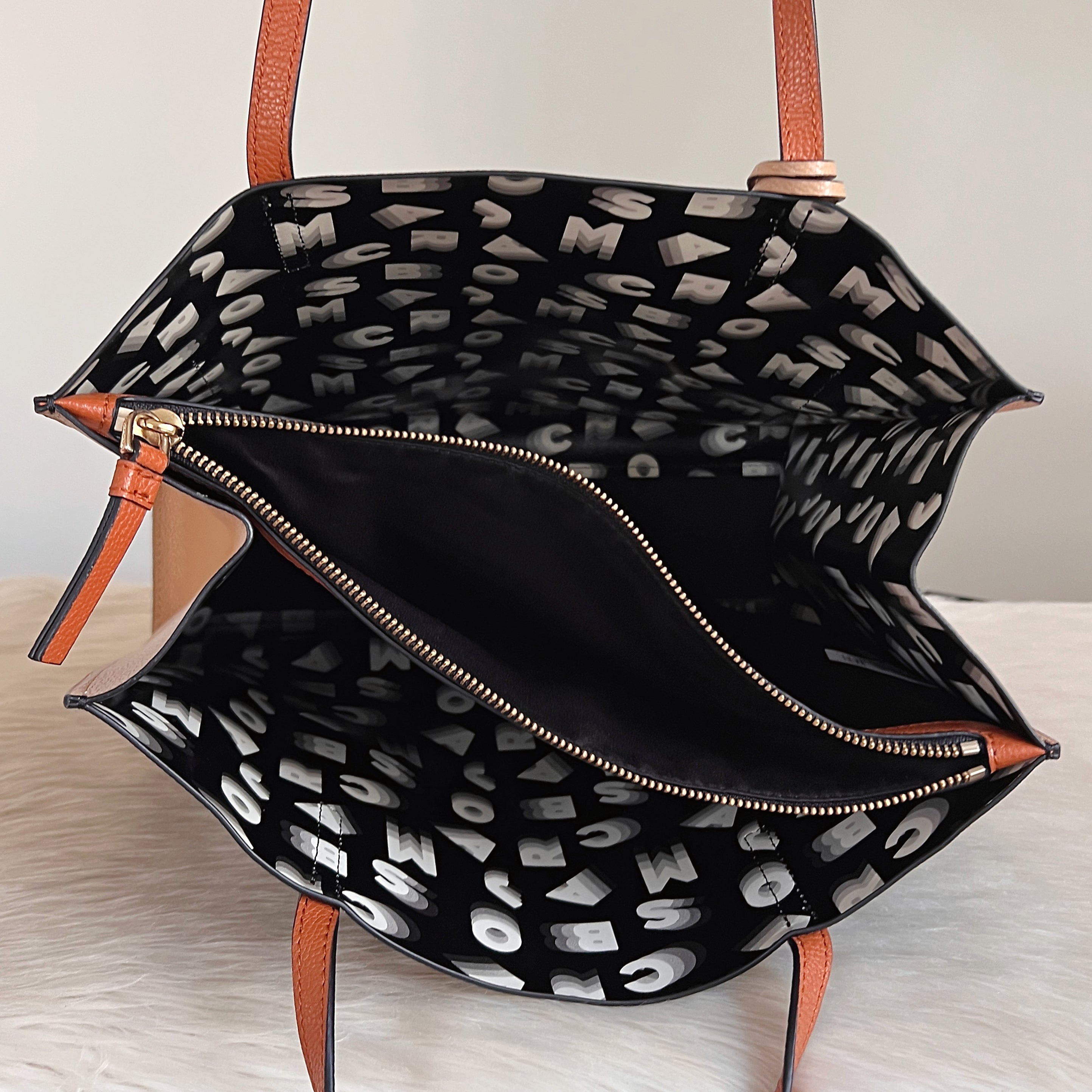 Marc Jacobs Tri-Tone Leather Triple Compartment Shoulder Bag Excellent