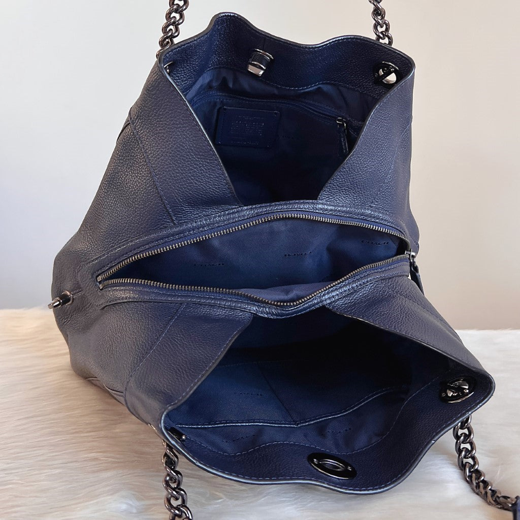 Coach Navy Leather Turn Lock Triple Compartment Shoulder Bag Excellent