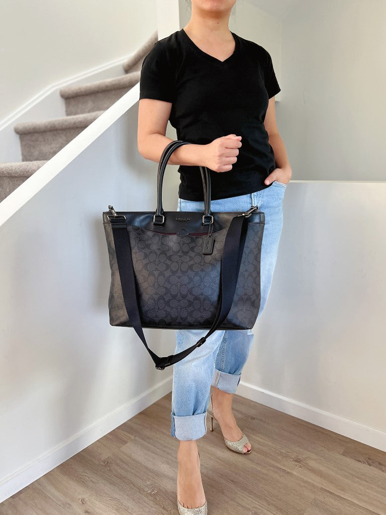 Coach Black Leather Monogram Large Unisex 2 Way Shoulder Bag Excellent
