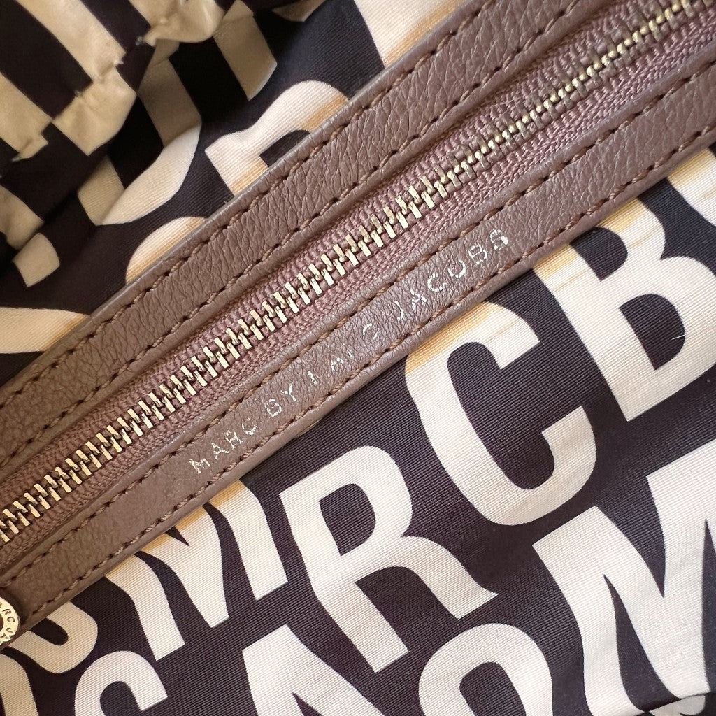 Marc Jacobs Taupe Leather Classic Q 2 Way Shoulder Bag