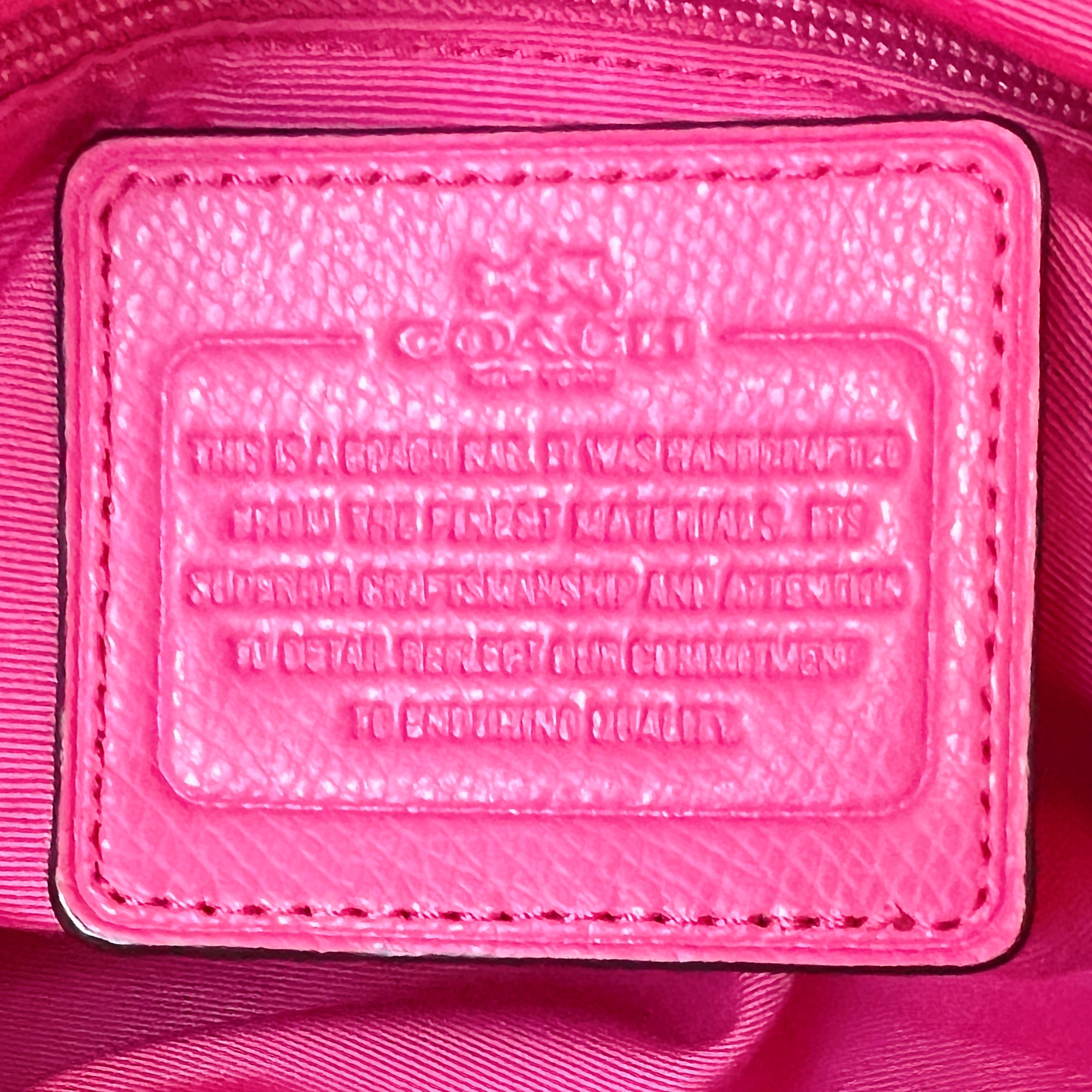 Coach Fuchsia Leather Front Logo Triple Compartment 2 Way Shoulder Bag Excellent