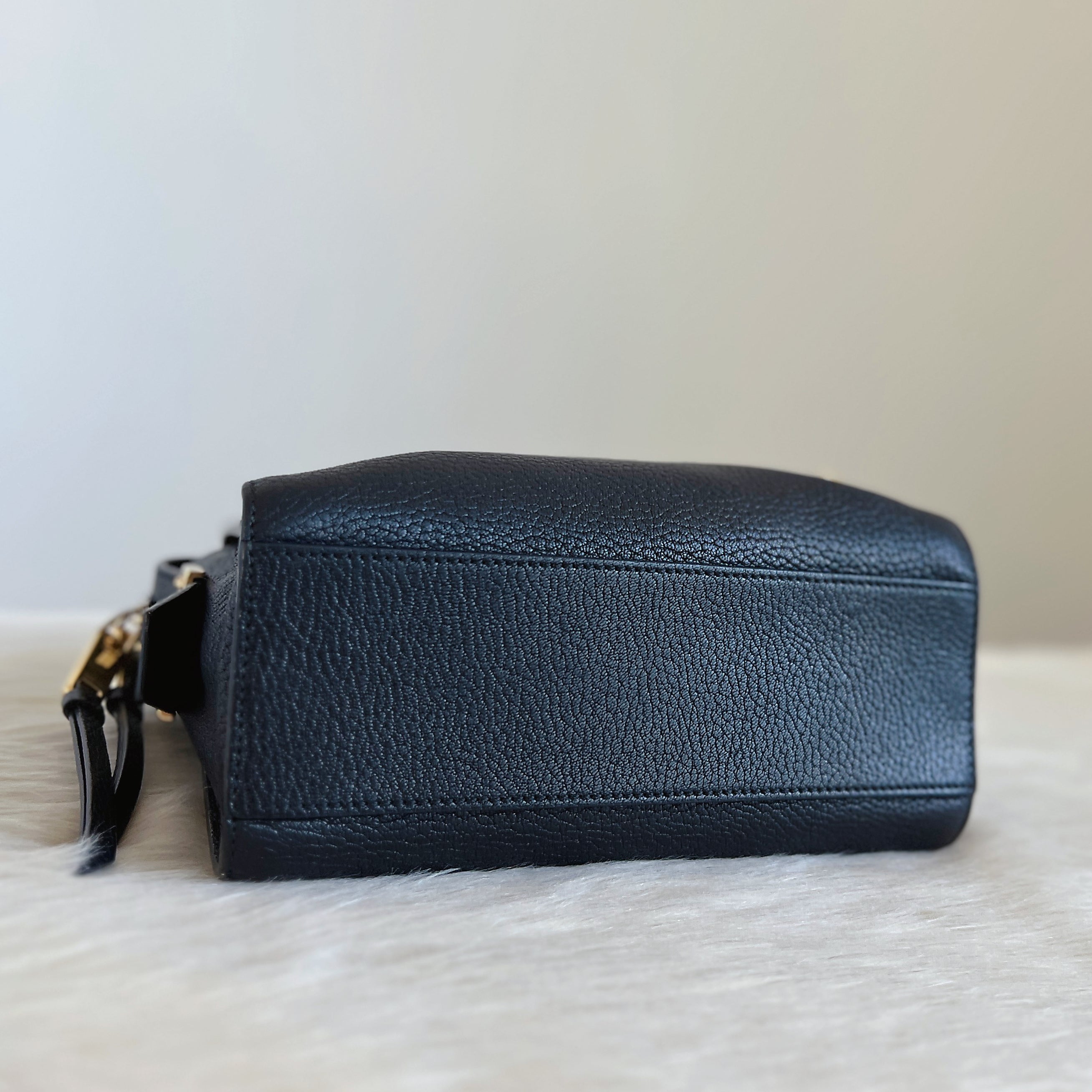 Bally Black Leather Signature B Logo 2 Way Shoulder Bag