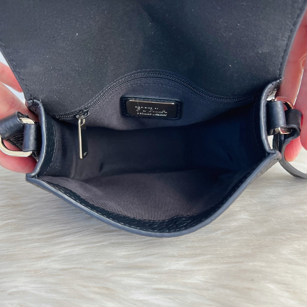 Furla Black Leather Front Buckle Crossbody Shoulder Bag Like New