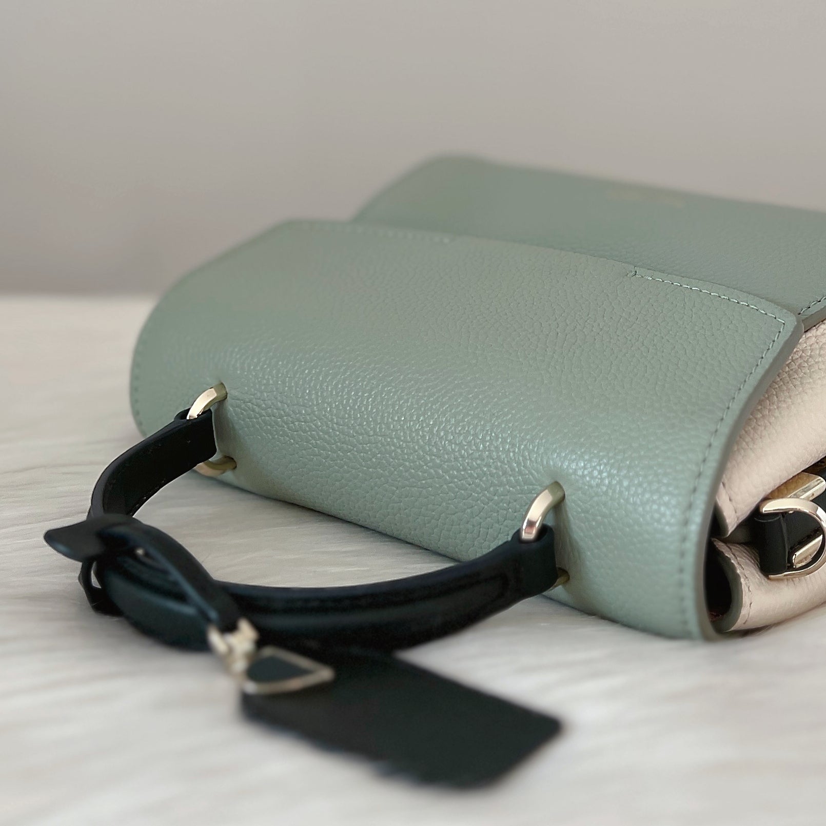Kate Spade Tri-Tone Leather Triple Compartment 2 Way Shoulder Bag Like New