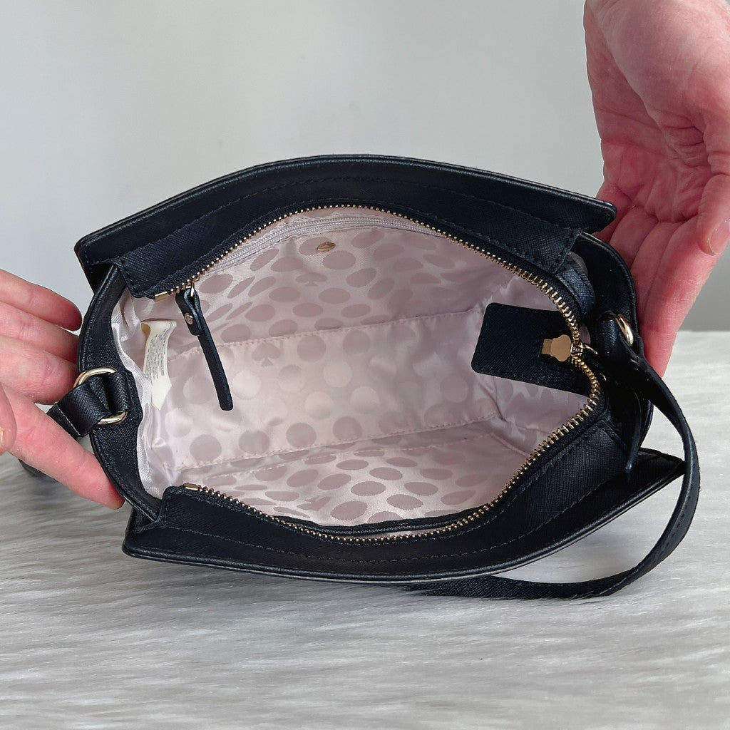 Kate Spade Black Leather Front Logo Crossbody Shoulder Bag Like New