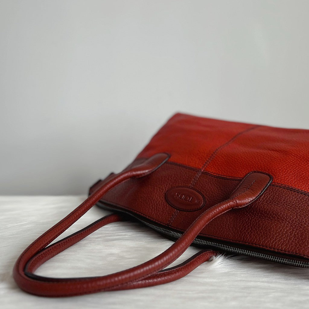 Tod's Two Tone Leather Classic Front Logo Shoulder Bag Excellent