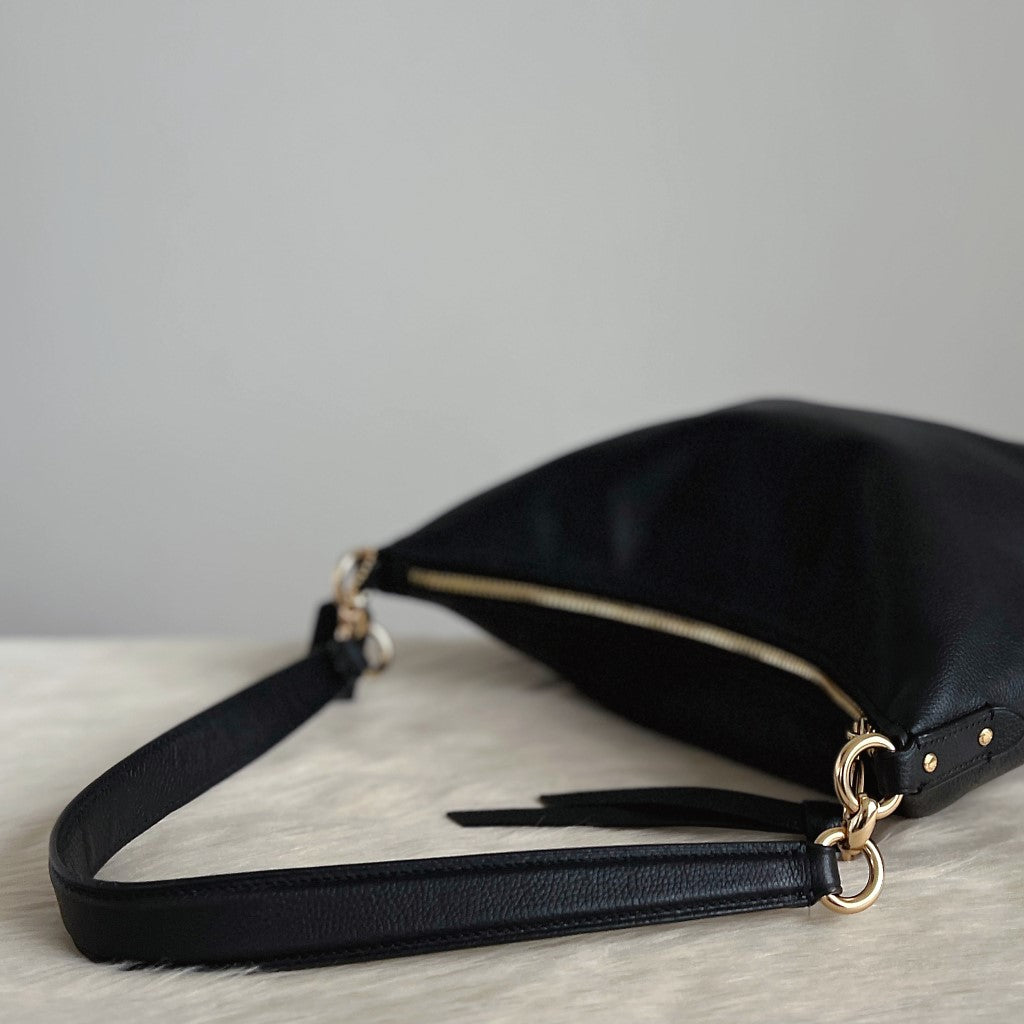 Coach Black Leather Slouchy Front Logo Shoulder Bag Like New