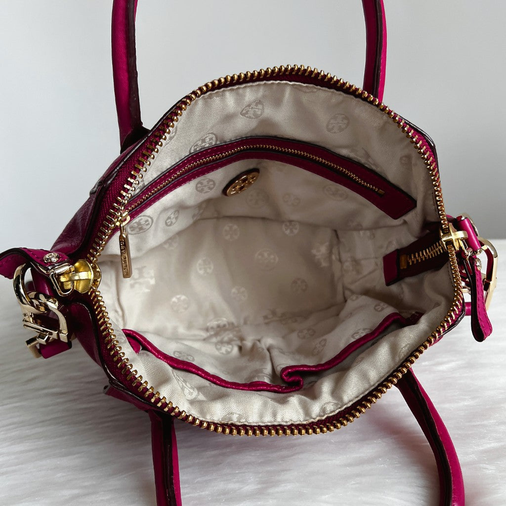 Tory Burch Fuchsia Leather Front Logo 2 Way Shoulder Bag Like New