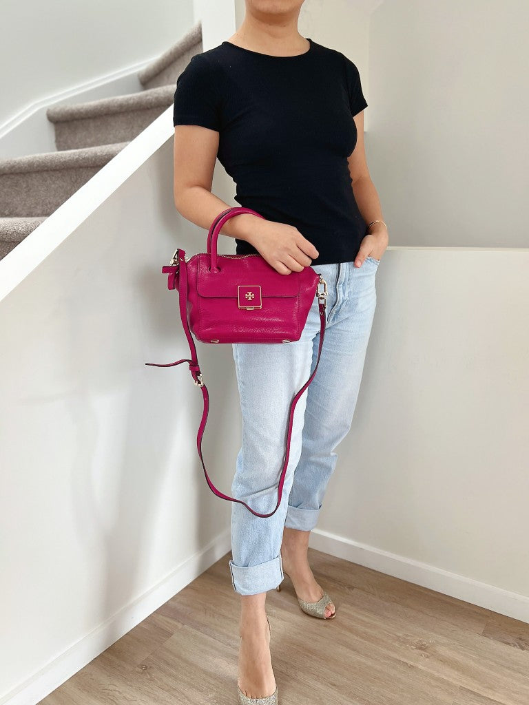 Tory Burch Fuchsia Leather Front Logo 2 Way Shoulder Bag Like New