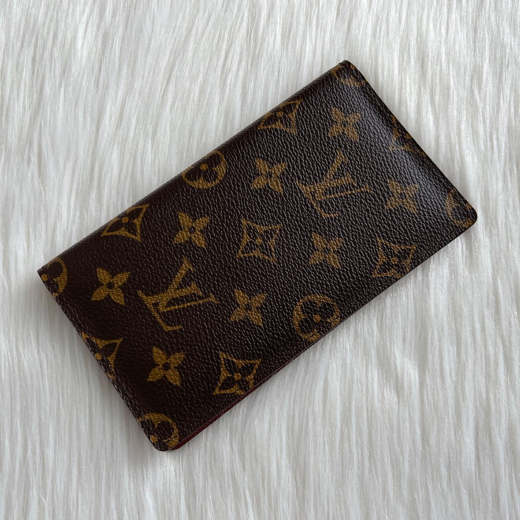 Louis Vuitton Signature Monogram Bi Fold Wallet Excellent