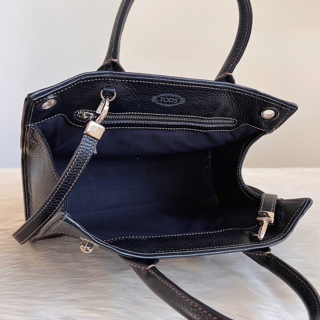Tod's Black Leather Fold Detail 2 Way Bag Excellent