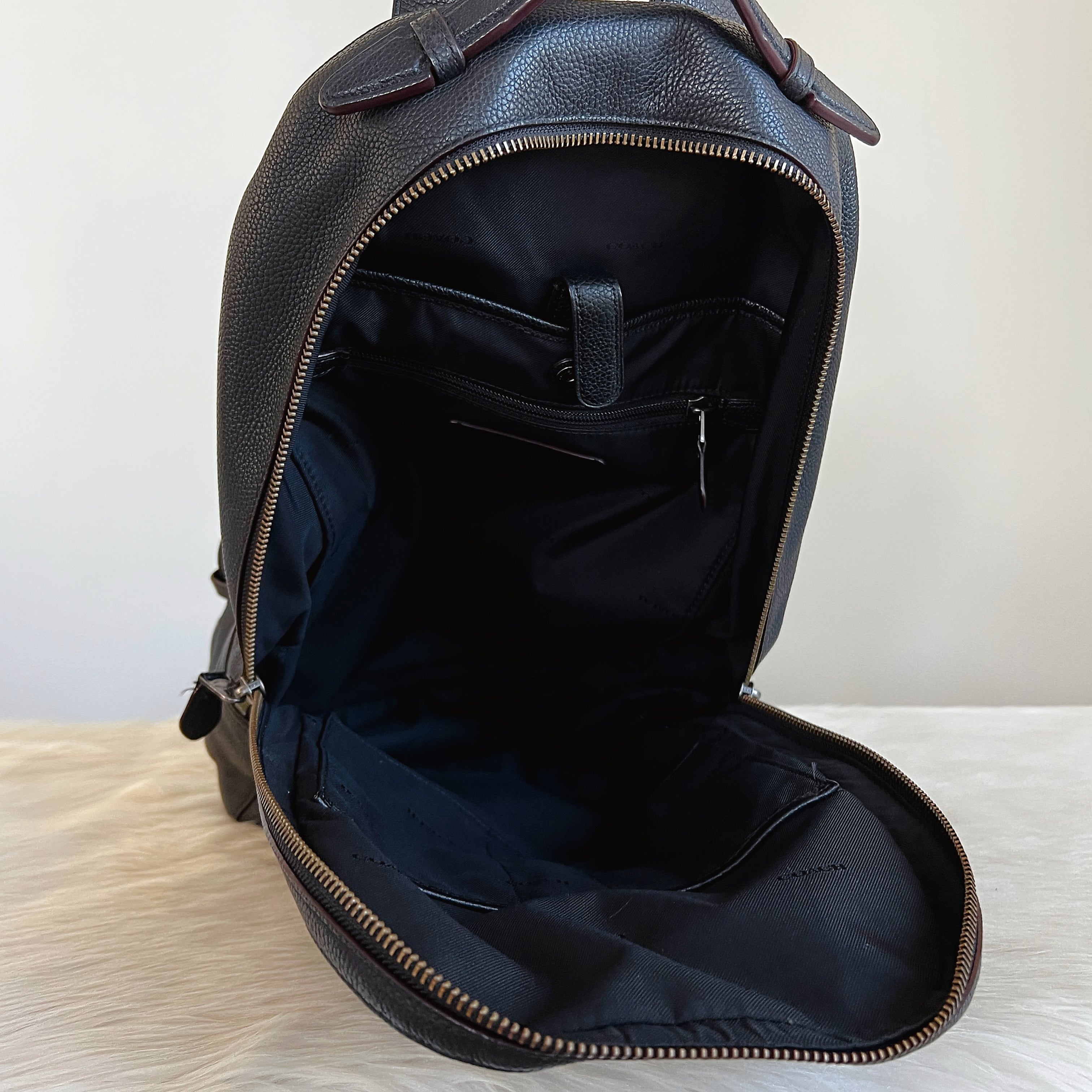 Coach Black Leather Front Zip Pocket Unisex Backpack Excellent