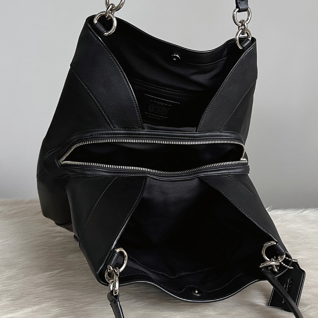 Coach Black Leather Monogram Triple Compartment Shoulder Bag Like New