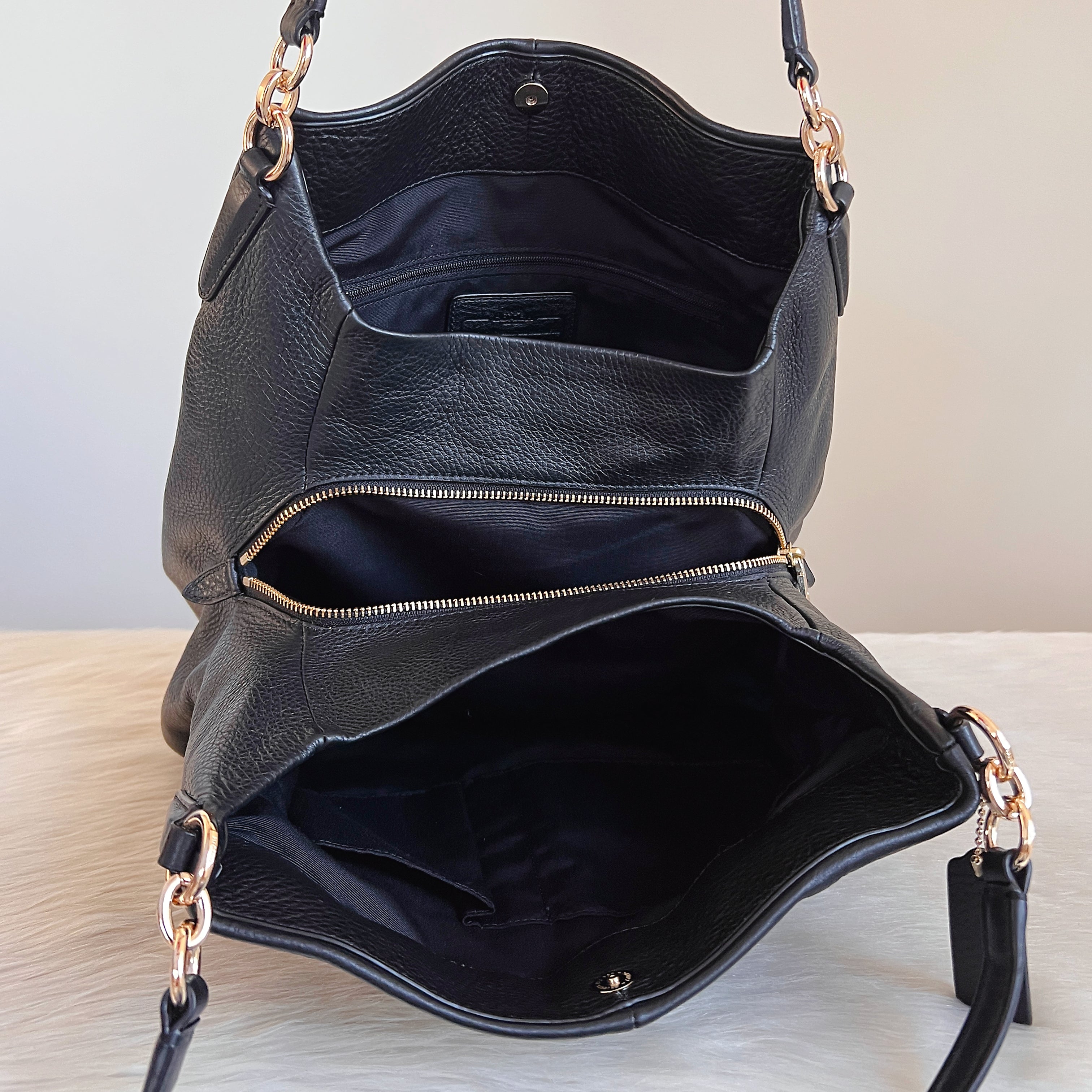 Coach Black Leather Triple Compartment Shoulder Bag Excellent