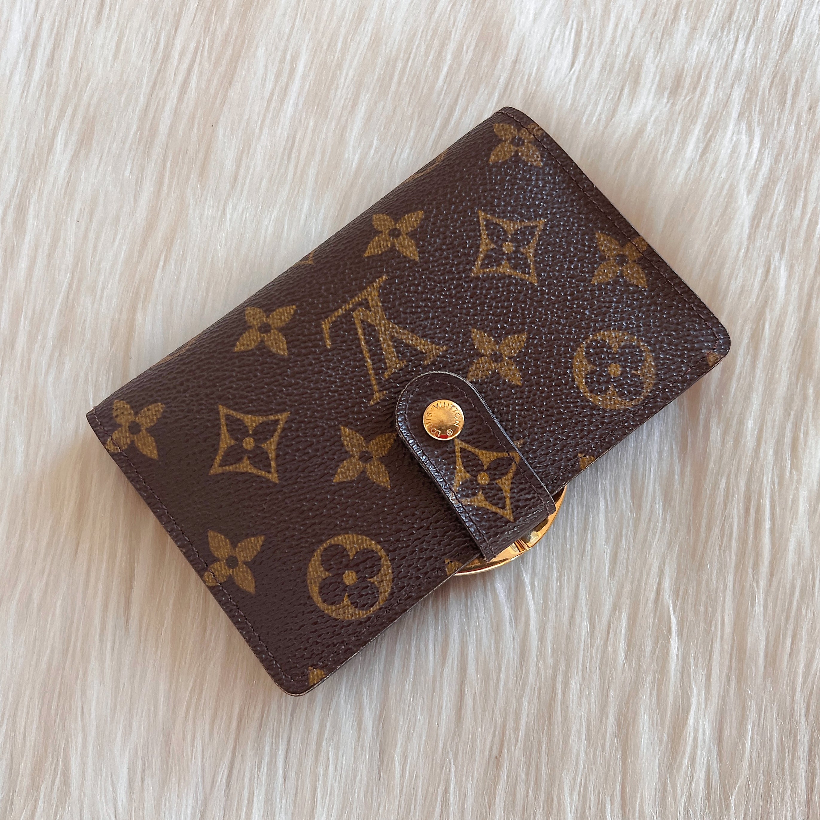 Louis Vuitton Monogram Classic Coin Compartment Wallet