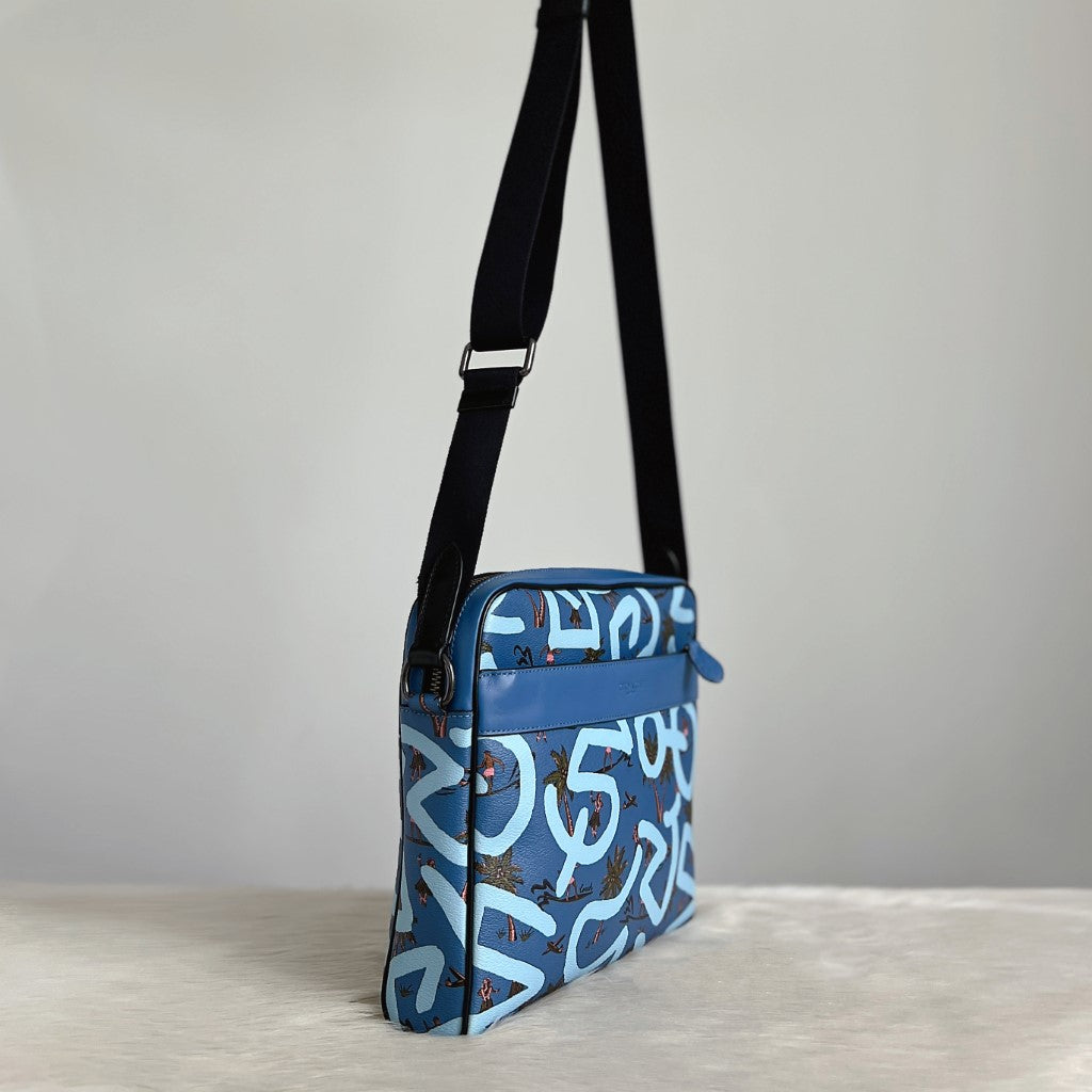 Coach Blue Leather Holiday Messenger Unisex Crossbody Shoulder Bag Like New